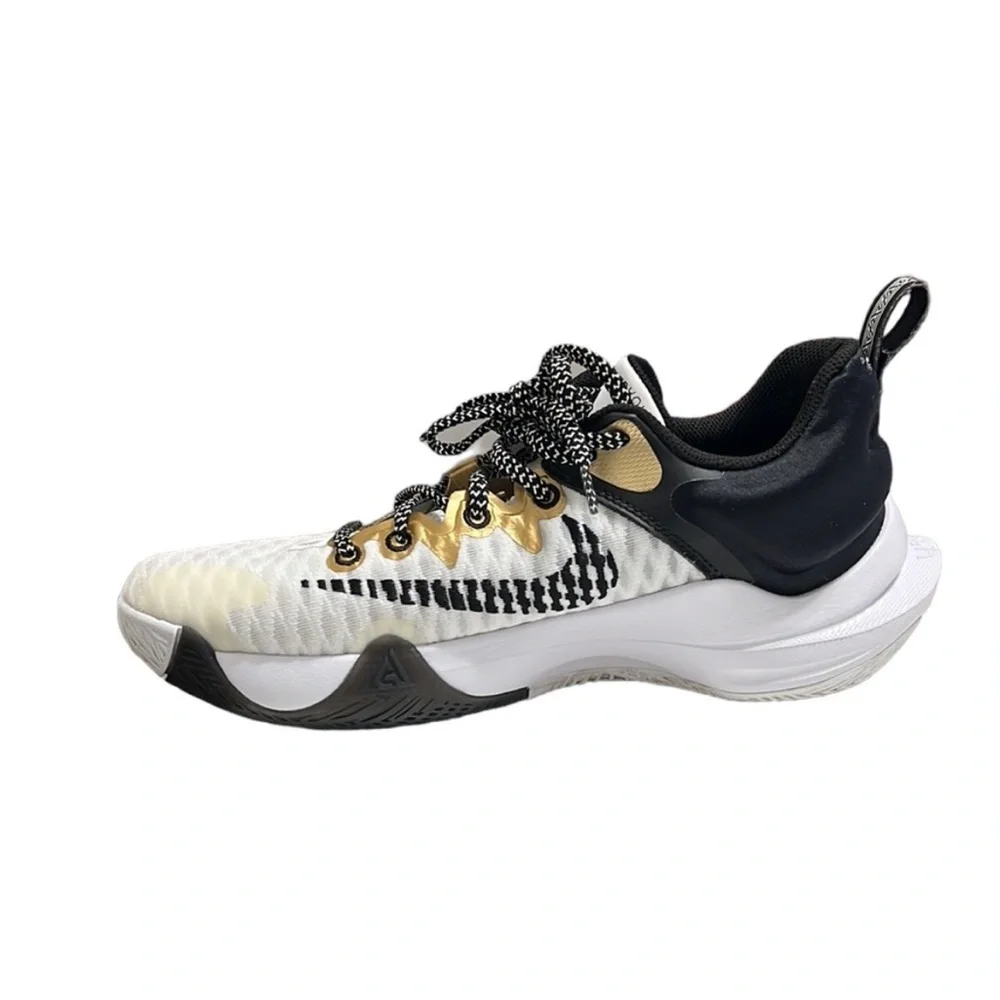 Nike Giannis Immortality 